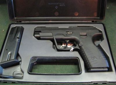 CZ 100